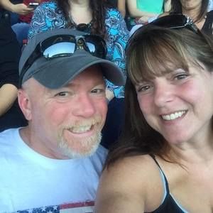 Meet your Posher, Pauline